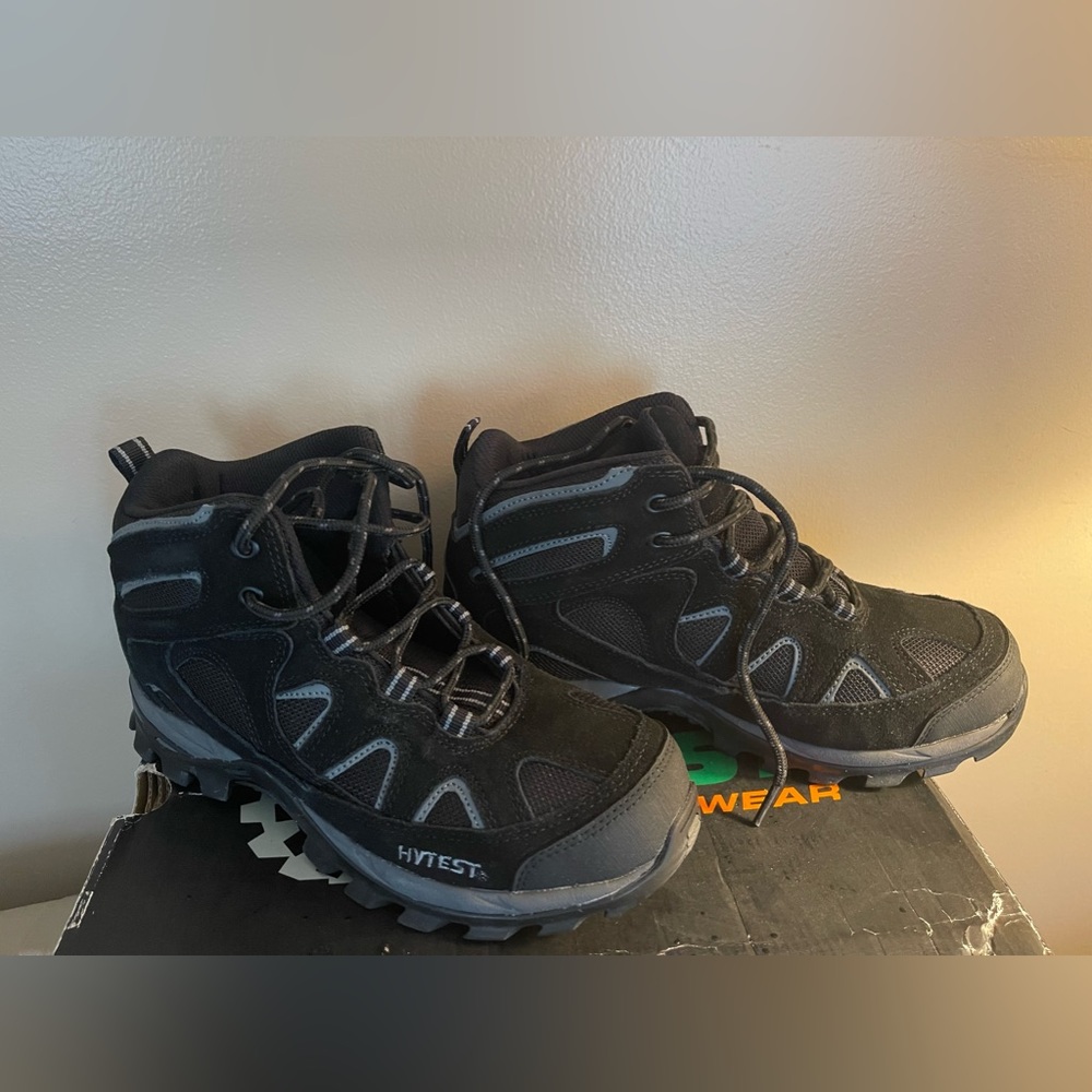 Hytest Steel Toe Shoes